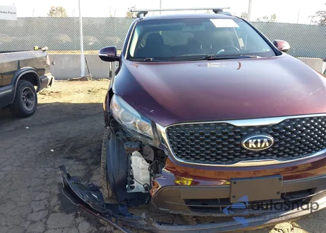 2018 Kia Sorento 2.4L Lx z USA, uszkodzony, nr VIN 5XYPG4A32JG349182